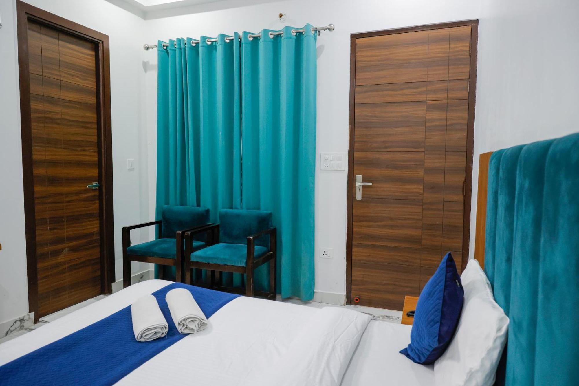 Hotel Parth Inn Ришикеш Экстерьер фото